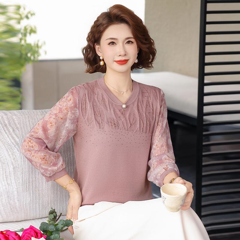 Spring-Autumn Knit Top: Fashionable Seven-Point Sleeve for Middle-Aged and Elderly Women