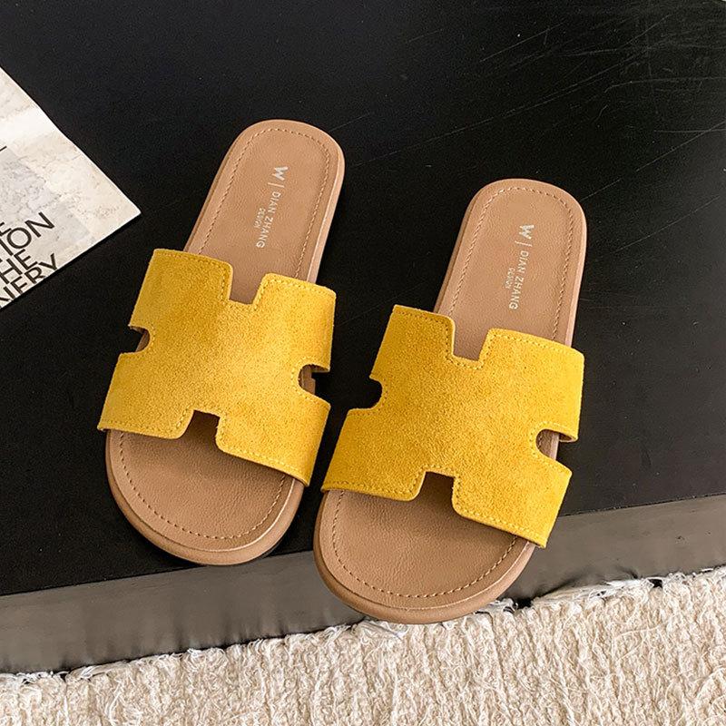 Французская верхняя одежда на плоской подошве, крутые тапочки с одним ремешком, женские 2025 лето, новые, в стиле феи, ретро, пляжные тапочки на одном ремешке