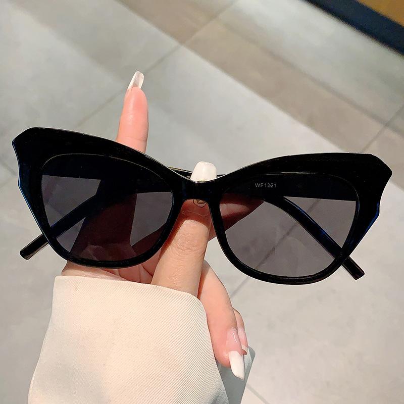 Неполяризованные солнцезащитные очки «кошачий глаз» в винтажном стиле для женщин, треугольные солнцезащитные очки «кошачий глаз» в винтажном стиле, модные градиентные солнцезащитные очки для женщин в ретро-стиле, зеркальные, для улицы, оттенки