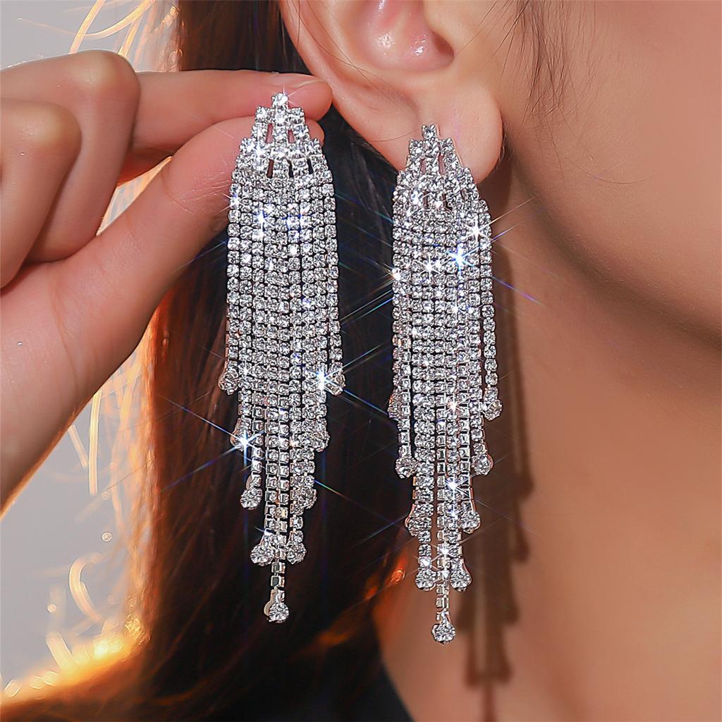 Temperament Senior Sense Of Set Rhinestone Tassel Long Earrings Light Luxury Style Fashion Women's Earrings New Earrings 1 Pair