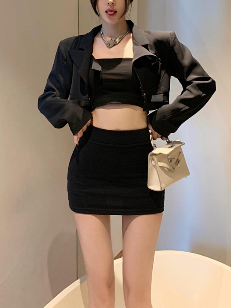 Женская черная мини-юбка с высокой талией 2024 года — сексуальная, обтягивающая и эластичная на весну