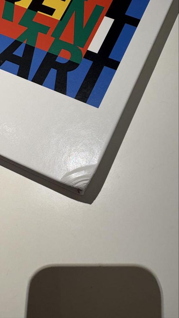 [Б/У] Ив Сен-Лоран & Арт