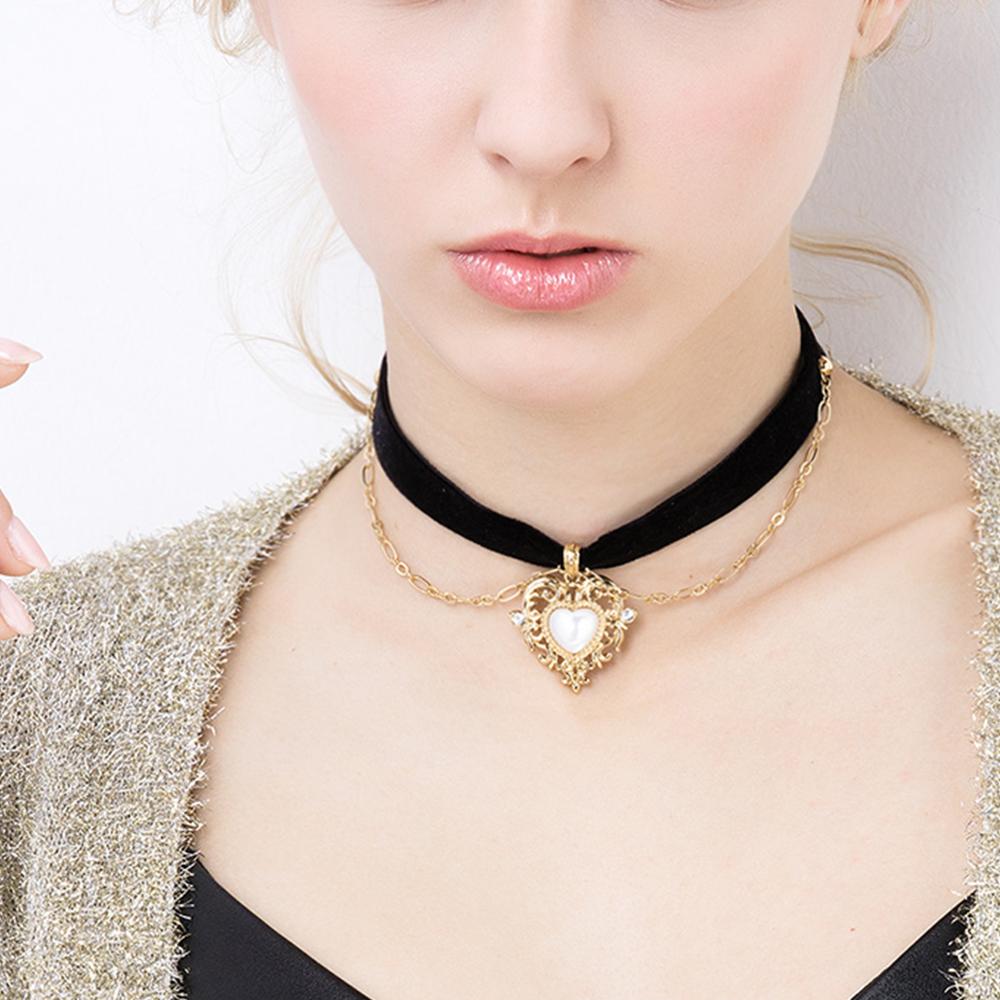 Women Imitation Pearls Velvet Vintage Jewelry Short Pendant Heart Necklace Love Heart Choker Chain