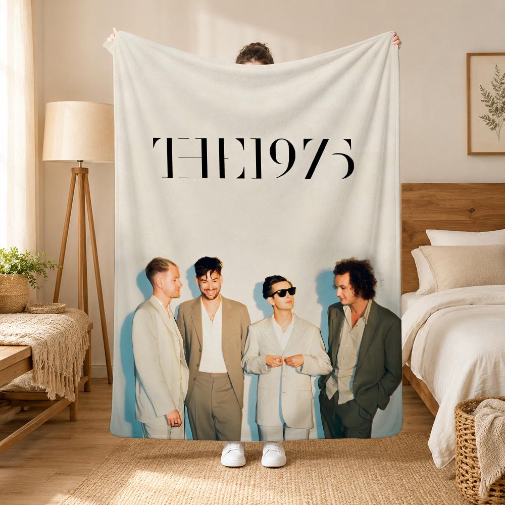 The 1975 Band Throw 240g flannel blanket, suitable for sofas, beds, offices, exquisite gift blankets