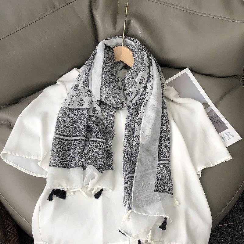 36 Designs Floral Print Voile Tassel Viscose Shawl Scarf Soft Thin Wrap Pashmina Headband Bufandas Muslim Hijab Sjaal 180*90Cm