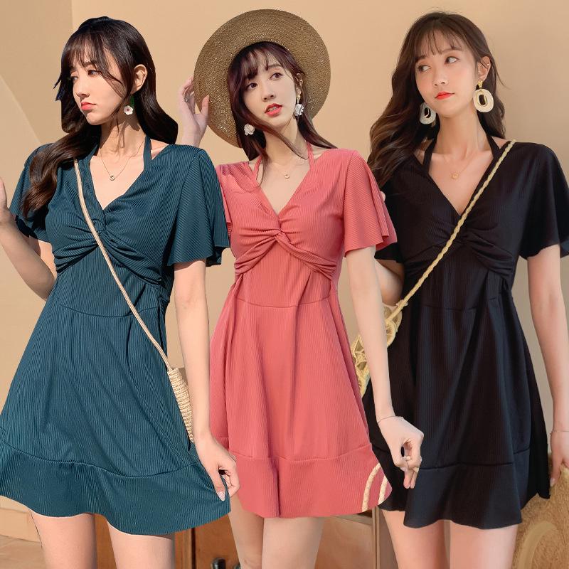 "Women's Plus Size Conservative One-Piece Swimsuit - Belly-Covering, Slimming, Holiday & Hot Spring-Ready"