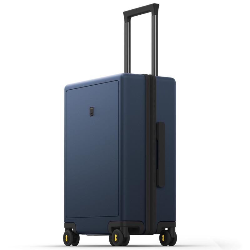 LEVEL8 Жесткий чемодан на колесиках из поликарбоната с замком TSA
