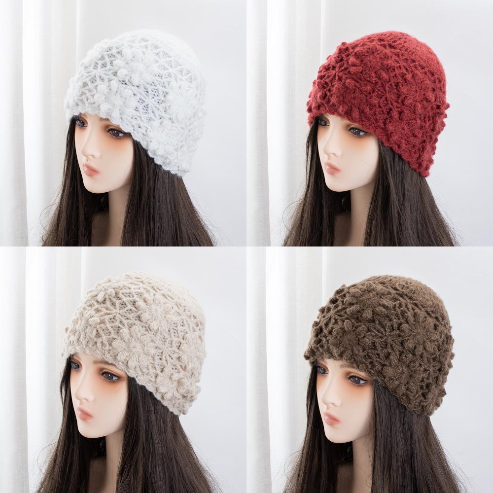 Handmade crocheted headgear women's autumn and winter new warm face small pullover hat atmosphere knitted versatile wool hat
