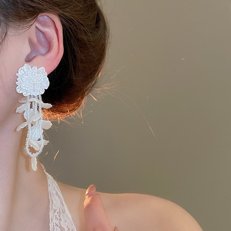 Silver Needle Super Fairy Elegant Bow Flower Stud Earrings French Light Luxury Earrings Literary Style Sweet Versatile Earrings