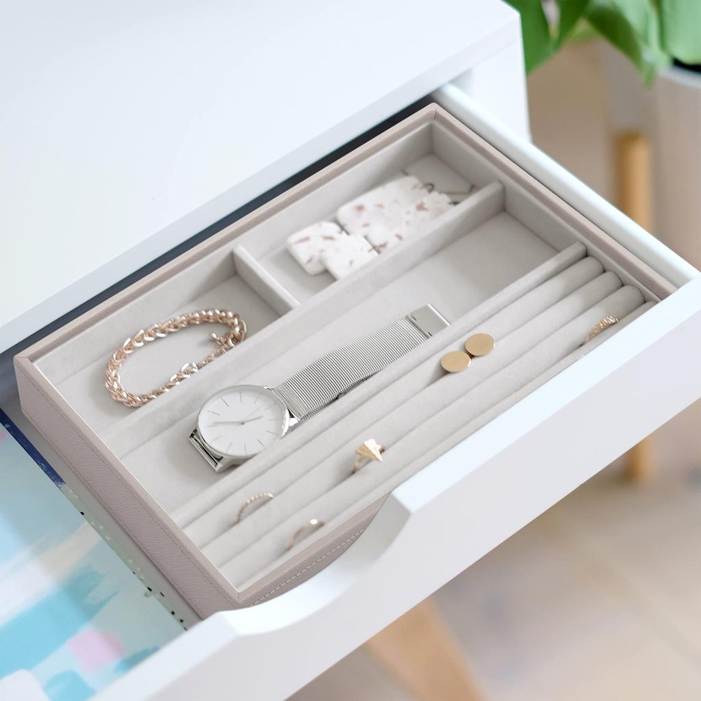 STACKERS LONDON Классический 4-секционный браслет-кольцо для многослойного ношения Греж/Стаккерс Тауп Классический 4-секционный