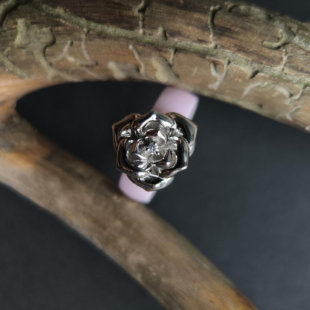 Серебряное кольцо с керамикой, вес изделия 6,17 гр (60002345)