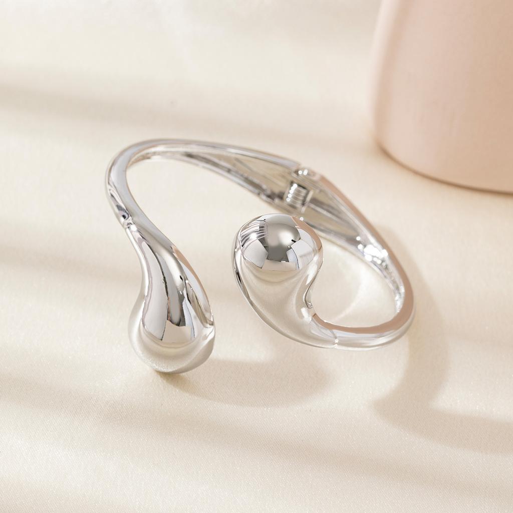 Wide Chunky Waterdrop Spring Bangles for Women Gold Copper Color Open Cuff Thick Irregular Twisted Bangle Bracelet Jewelry
