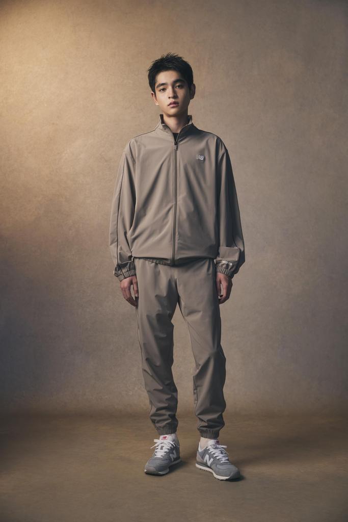 Тканая спортивная куртка NNY M [New Balance] Мужская (AMJ51504) (NB ВМС)