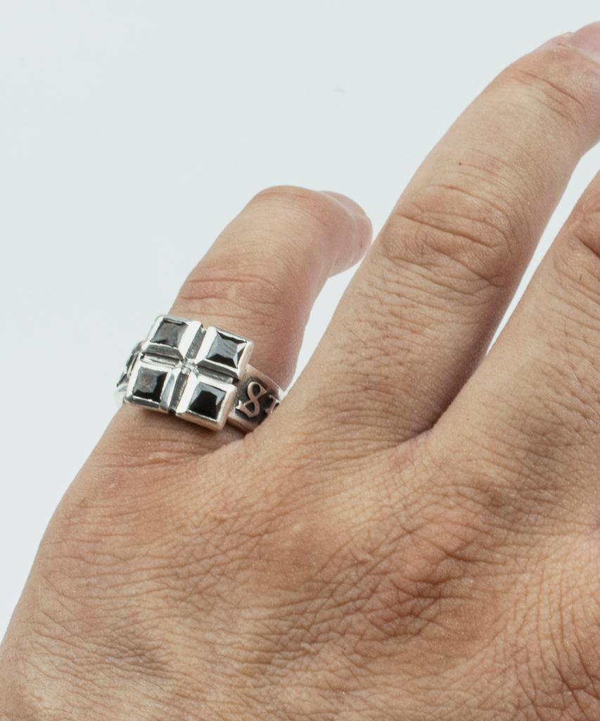 Sheen666 Dum Series Foursquare Ring Black Cubic (Type A)