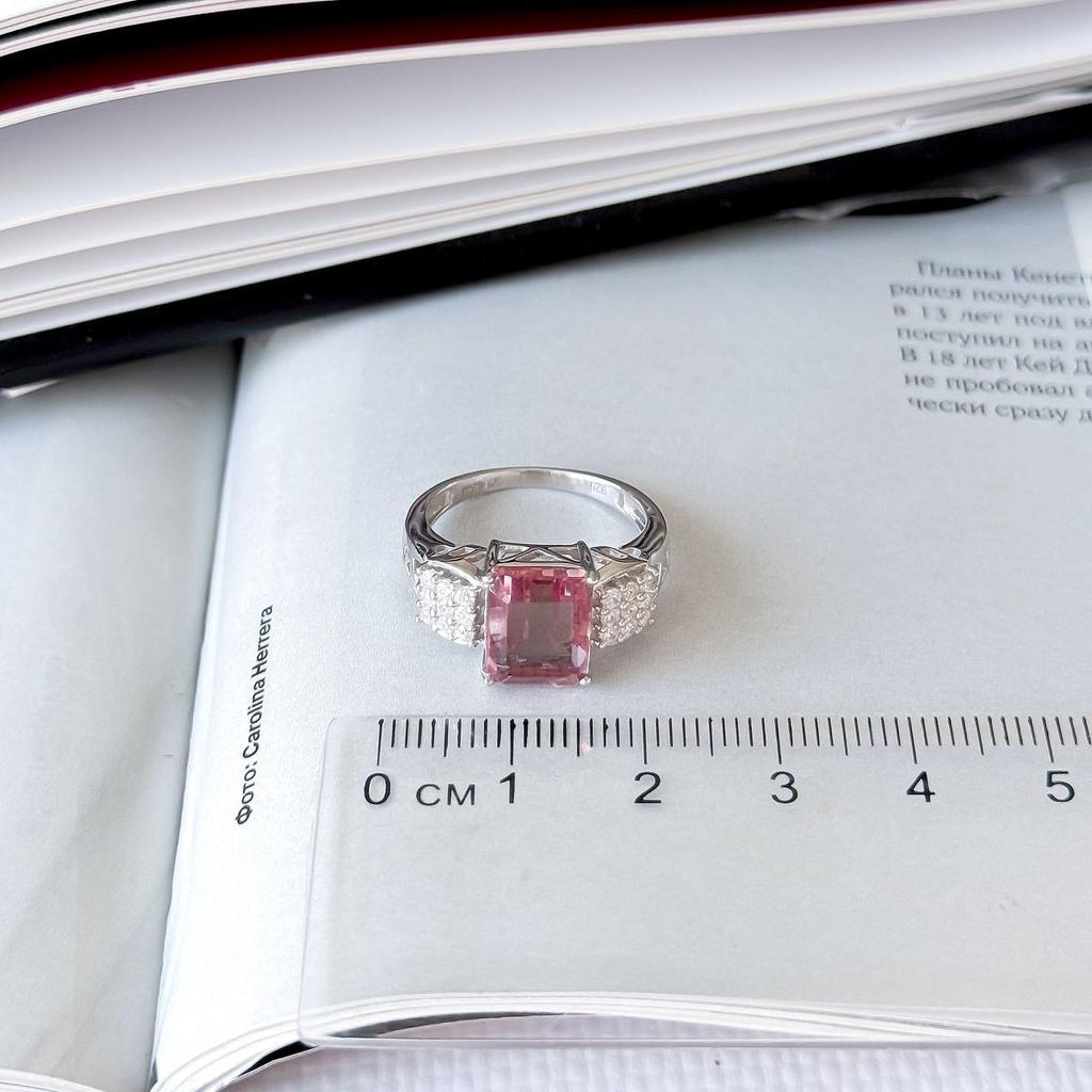 Серебряное кольцо с Султанит султанитом 4.122ct, вес изделия 3,7 гр (2163848)