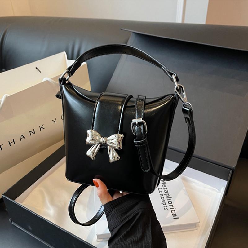 New Bow Metal Buckle Handbags Women's Fashion Sweet Girl Single Shoulder Crossbody Bags Elegant Red Bucket Bag