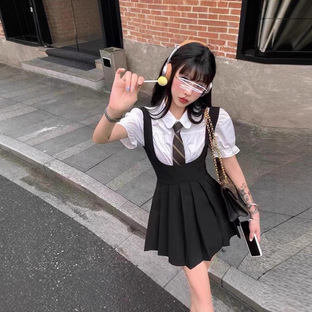 Женский летний комплект: блузка с пышными рукавами и плиссированная юбка - маленькое черное платье с топом-майкой на бретелях