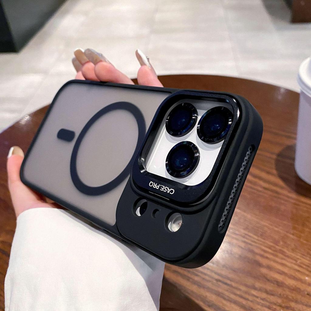 Совместим с iPhone 17 Pro Max, матовое покрытие, приятное на ощупь, магнитный держатель для линз, защитный чехол Apple 16 с защитой от падений.