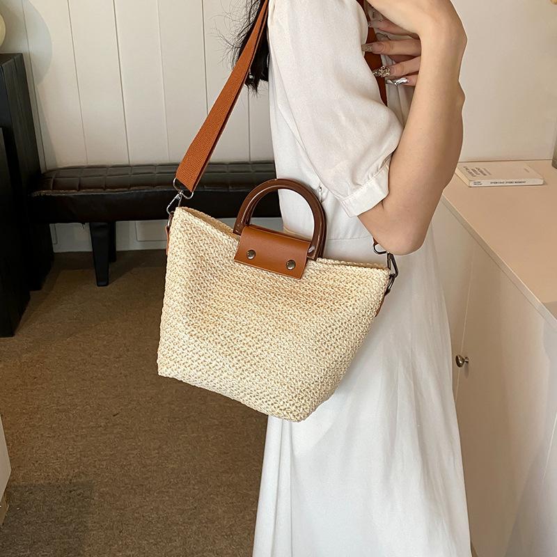 Летняя женская сумка через плечо с деревянной ручкой, плетеная соломенная сумка, бохо, повседневная женская пляжная мода, сумки через плечо