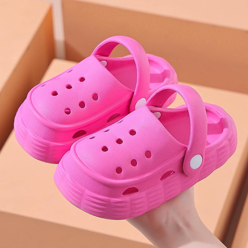 Girls Sandals Lightweight Outer Wear Women's Treasure Slippers Children's Hole Shoes Summer Baby Cool Slippers Girls Beach Shoes Tide
