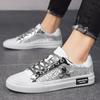 Модные туфли на плоской подошве для мужчин Повседневная обувь Уличная мужская обувь с черепами и мишурой Модные трендовые мужские кроссовки и кроссовки для офиса и занятий спортом