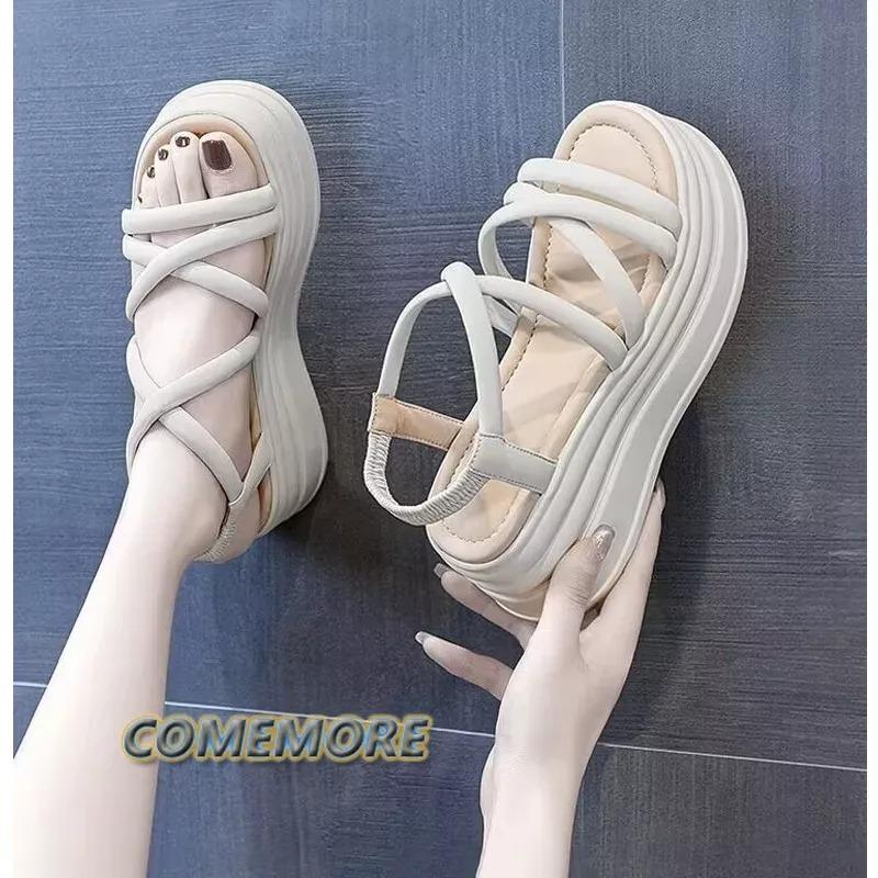 Модные босоножки на танкетке с перекрестными ремешками, женские летние босоножки на толстой платформе, женские тапочки, шлепанцы на толстой подошве, шлепанцы