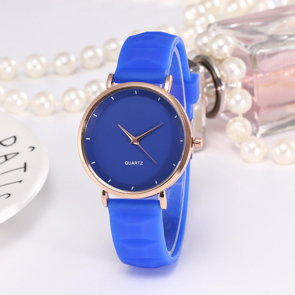 Women's Quartz Watch Casual Ladies Wristwatch Simple Candy Colored Silicone Strap Student Daily Wear Fashion Female Watches