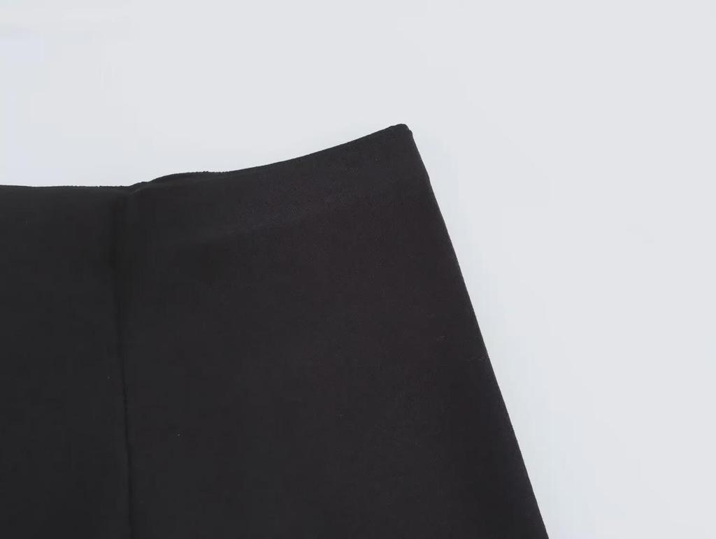 Женский трикотажный комплект из жилета без рукавов и прямых брюк