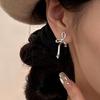 Women's Minimal Ribbon Ballet Core Earrings