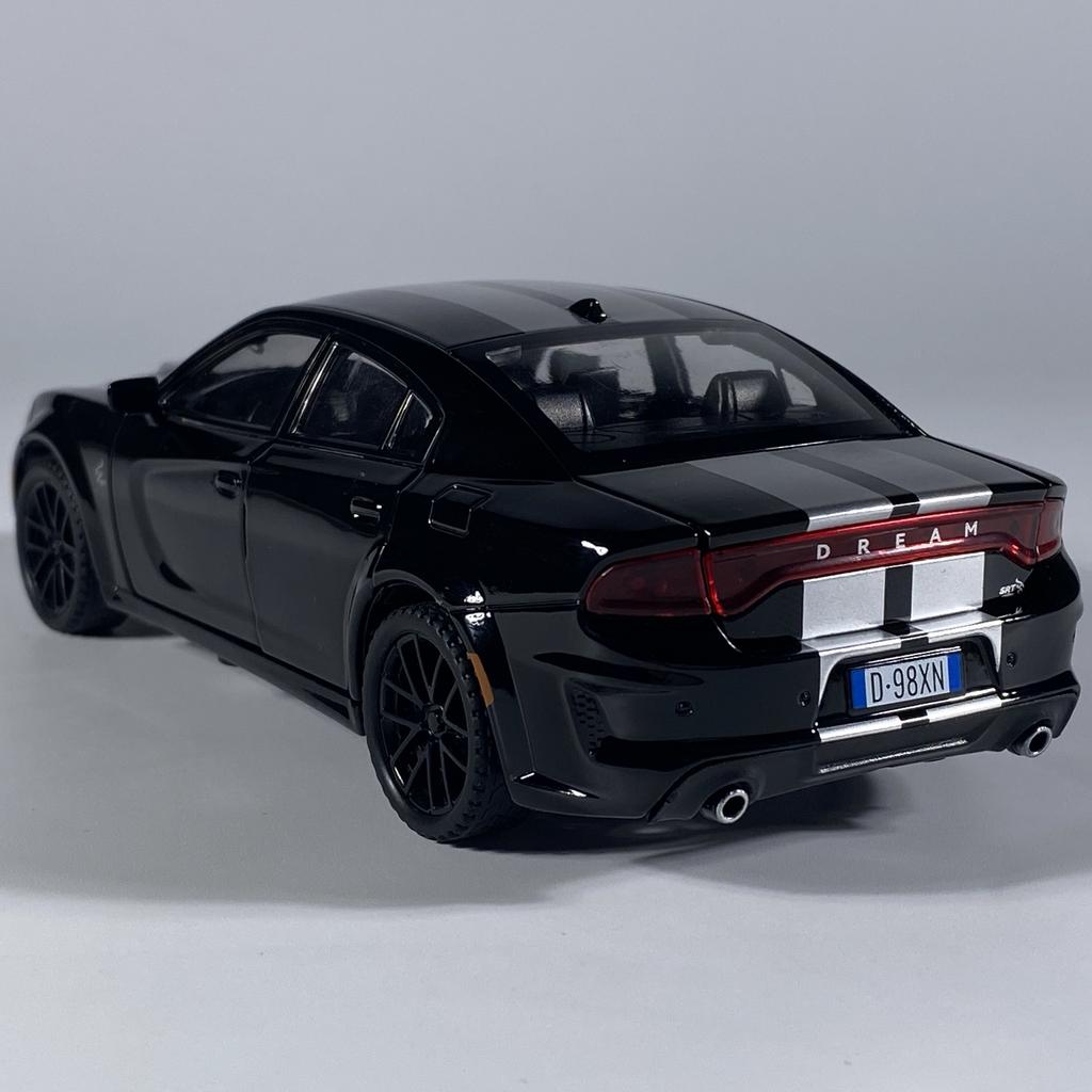 1/32 Dodge Charger SRT Суперспортивный автомобиль Сплав Литье под давлением Модель автомобиля Домашняя Симуляция Настольный Дисплей Взрослый Подарок на День Святого Валентина Мальчики