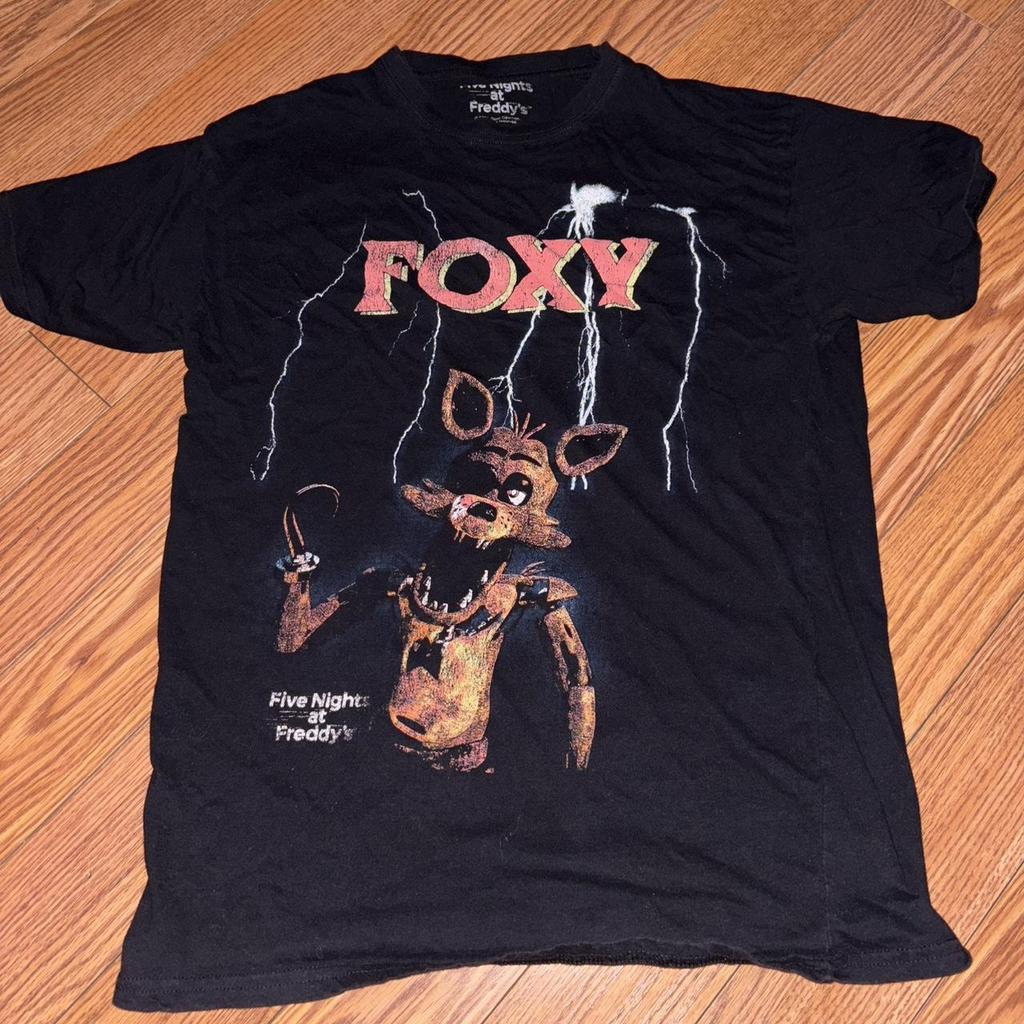 26 Five Nights at Freddy's 90s t-shirt Foxy Graphic tee Classic style tee NH18529 Unisex T-Shirt