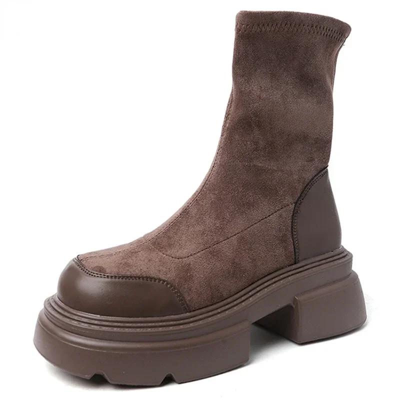 Зимние женские короткие сапоги на платформе, модные замшевые ботильоны без застежек, элегантные женские уличные ботинки с толстой подошвой, модель 2024