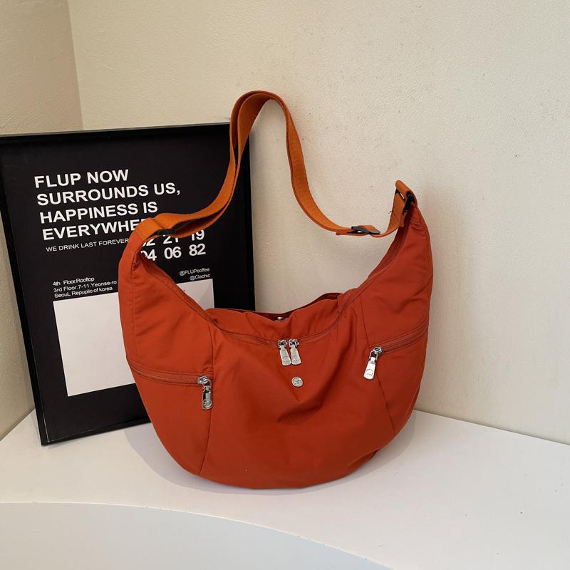 Сумка-хобо женская большой вместимости на плечо/через плечо, легкая спортивная сумка