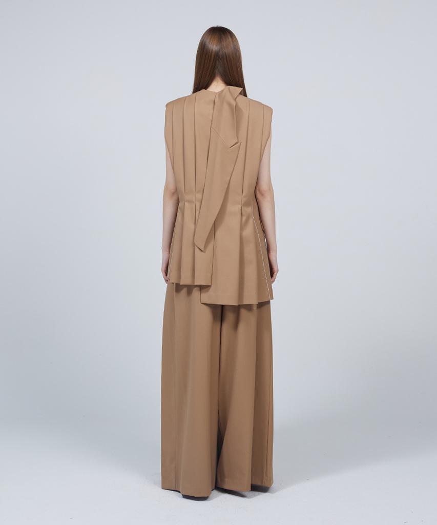 Meuameu Signature Unbalance Pin Tuck Flare Slacks