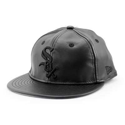 New Era RC9FIFTY Strapback Chicago White Sox MLB Настоящая Кожа Ретро Корона Strapback Кепка в Кепке, Блэкаут. [Использовал]
