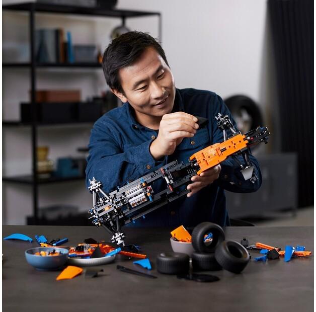 LEGO Technic 42141 Гоночный автомобиль McLaren Formula 1