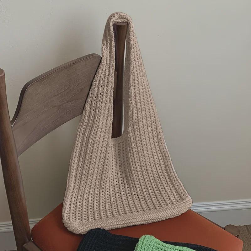 Вязаная сумка через плечо в корейском стиле Lazy Style - большая вместимость, однотонный цвет, алый дизайн, шерстяная сумка для покупок