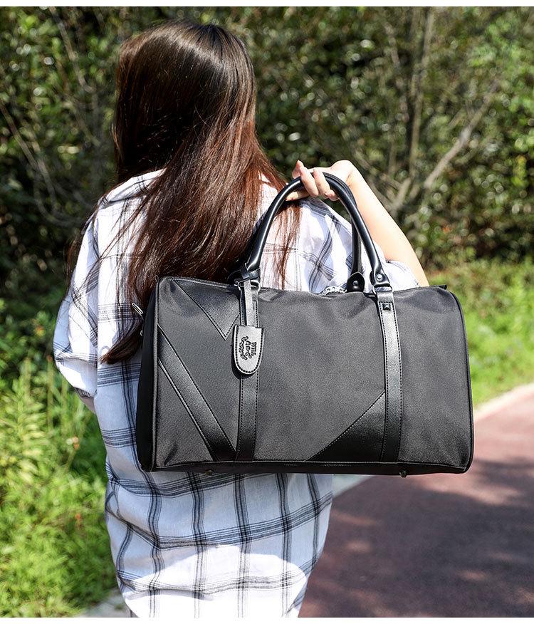 Men's Large Capacity Waterproof Lightweight Travel Bag