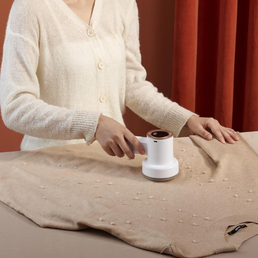 CLOTHES, FABRIC, AND UPHOLSTERY SHAVER, POWERFUL, RECHARGEABLE, USB, 2000mAh + 3 blades