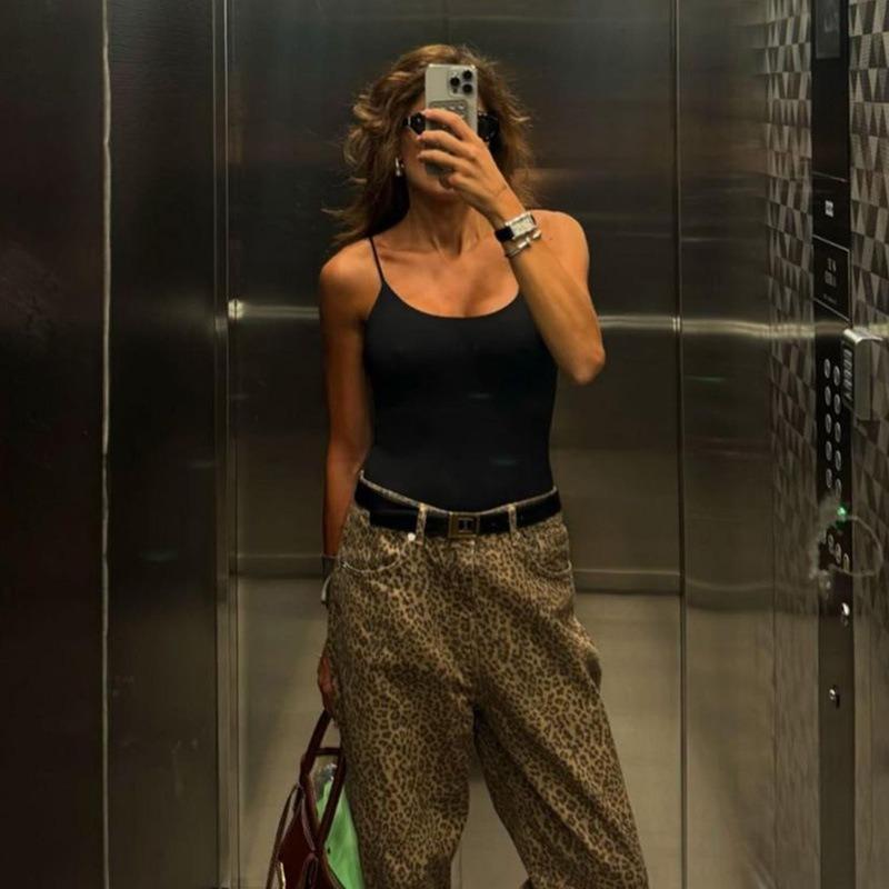 Women's New Sexy Slim Hundred Solid Colour Backless Spicy Girl Style Inside The Halter Jumpsuit