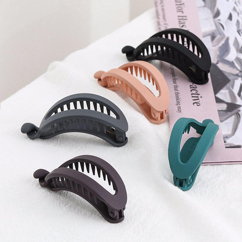 Fashion Accessories Oval Shape Hollow Hair Accessories Simple Hair Claw Resin Frosted Banana Clip