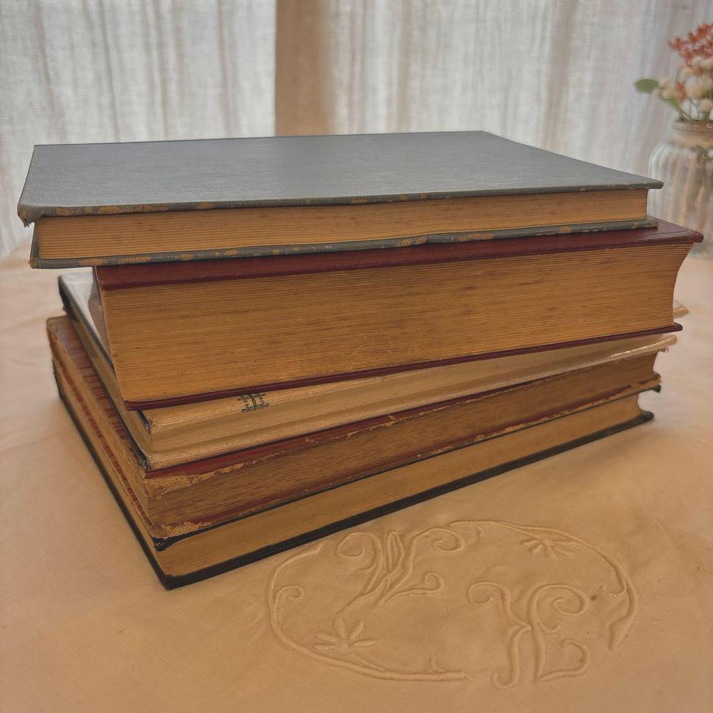 [Б/У] Антикварные винтажные книги, старые книги, набор из 5 штук, для интерьера, шебби-шик