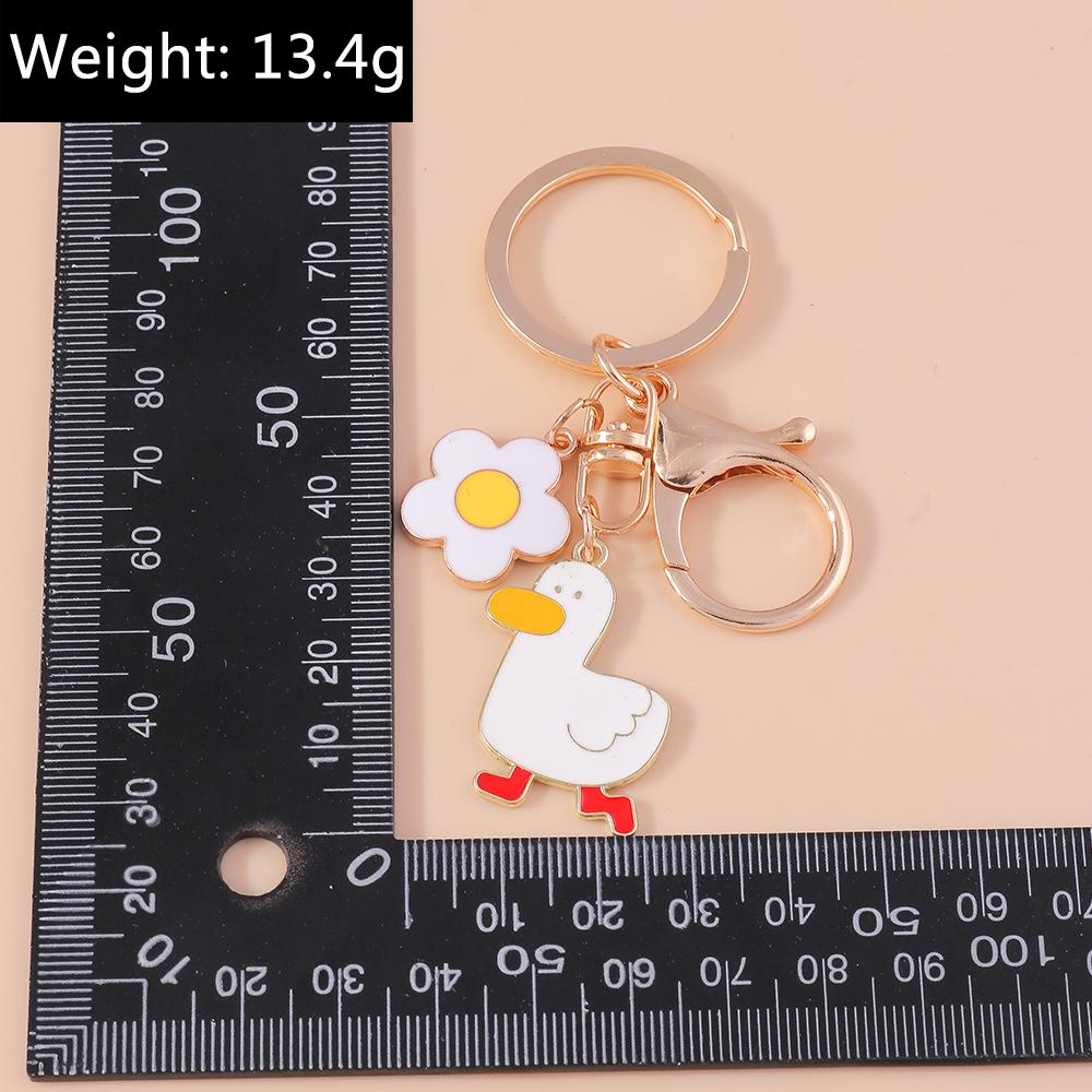 Lovely Enamel Duck Keychain Rings for Women Men Handbag Pendant Cartoon Animal Key Rings Car Key Holder DIY Jewelry Gift