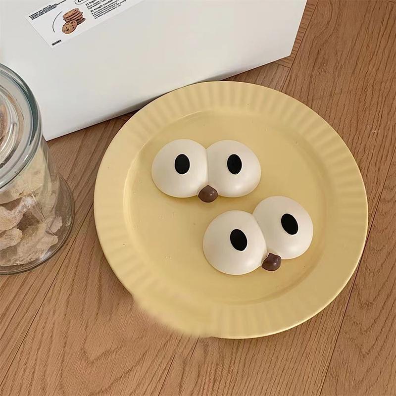 1 Pair Cartoons Funny Anime Accessories Funny Big Eye Diy Decoration Shoe Buckle Buckle Shoe Flower Buckle Charms Accessories