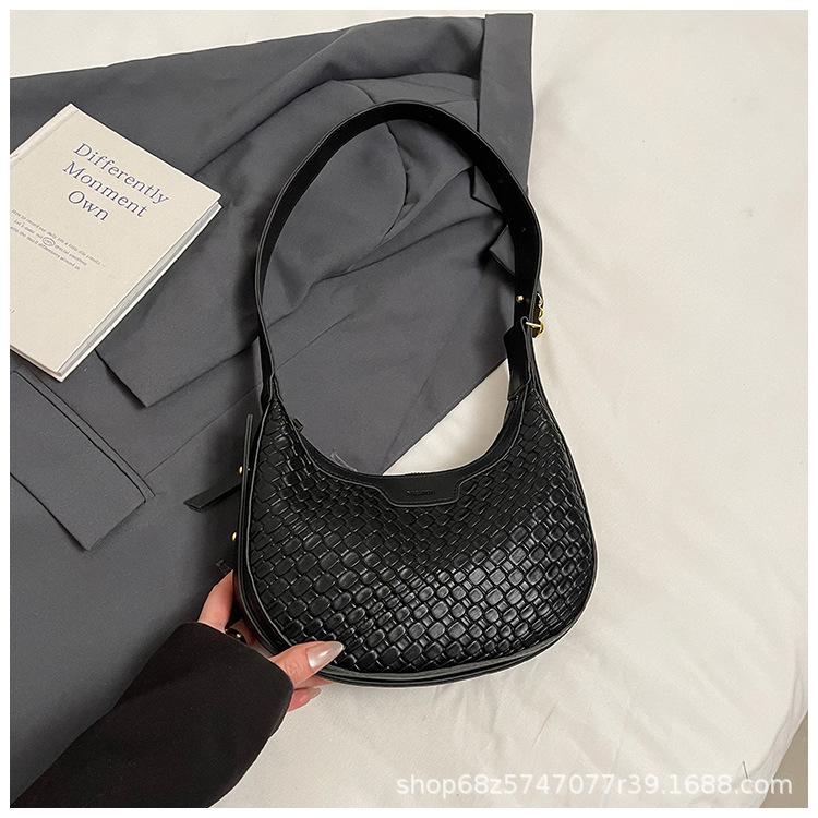 2025 New Underarm Crescent Bag Commuter Dumpling Bag Large Capacity High-end Shoulder Bag Portable Messenger Woven Bag