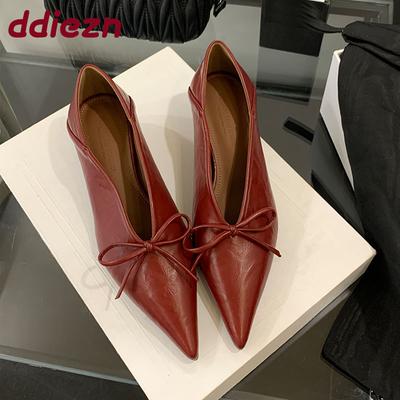 Модная женская обувь слипоны, неглубокие женские туфли-лодочки на низком каблуке, обувь 2025, новая модная обувь с заостренным носком и бантом-бабочкой для женщин на каблуке