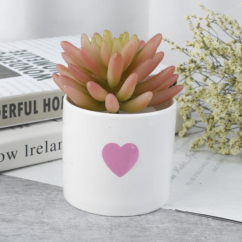 500Pcs/Roll Portable Seal Labels Package Label Sticker Mark Universal Love Heart Shaped