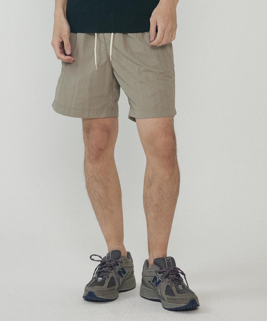 ANALOG MOOD Standard Nylon Shorts (Dark Beige)