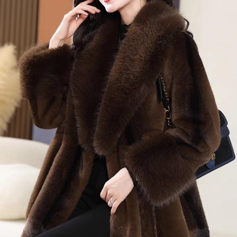 2025 Women's Winter Golden Mink Velvet Fur Coat - Young Style
