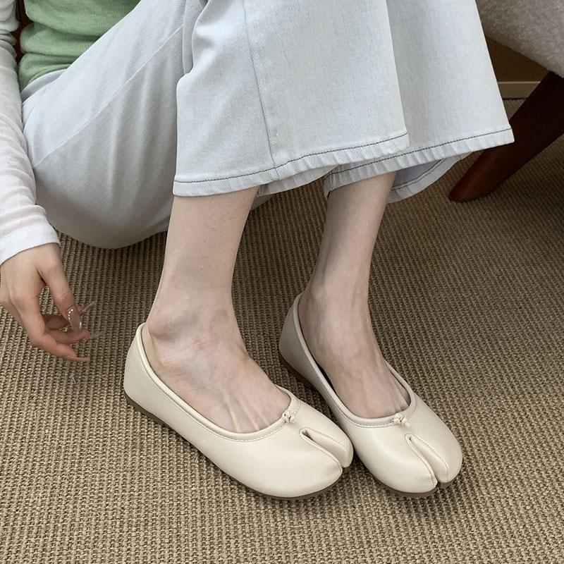 Мода 2025 Новая весна осень Мода Странный носок Женские балетки Слипоны Мягкая женская обувь на плоской подошве Женские балетки с обувью